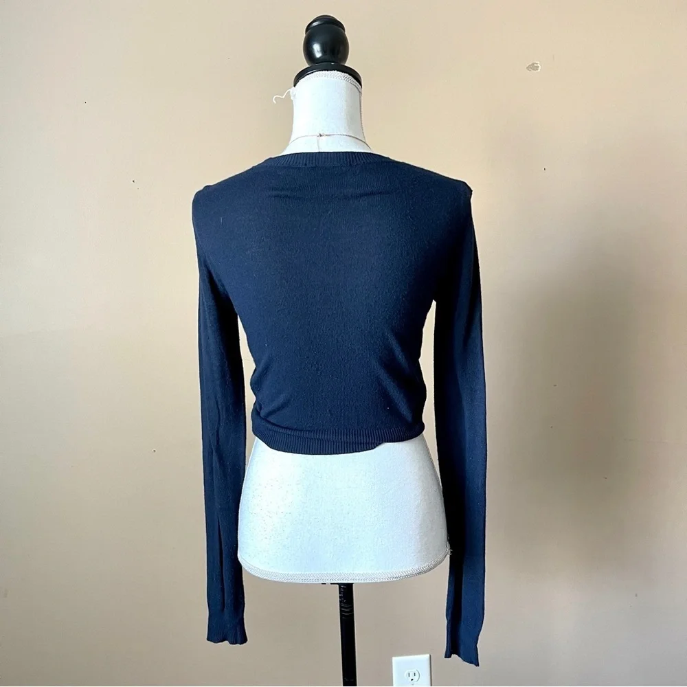 BRANDY MELVILLE | Navy Blue Cropped Knit Sweater Sz OS - Picture 4 of 6